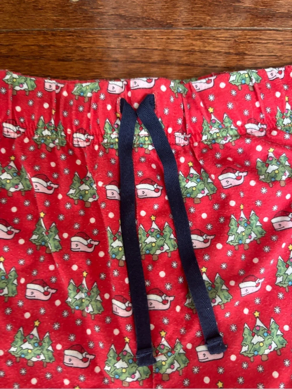 Vineyard Vines Red Santa Whale Kids Holiday Print Pajama Bottoms M